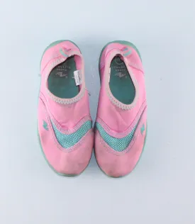 ATHLETIC WORKS WATER SHOES PINK/TEAL 11/12 PRE-LOVED (play cond.)